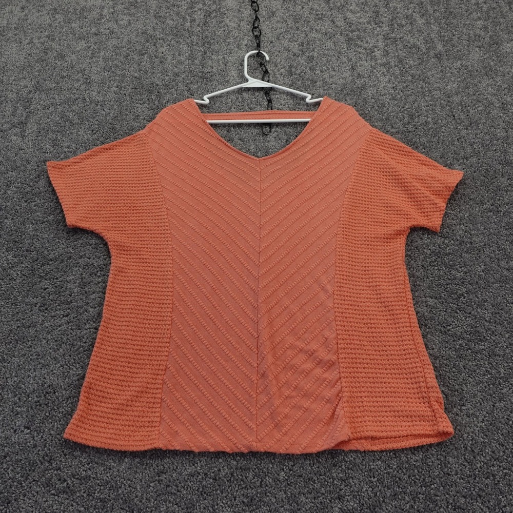 BKE Knit Top Womens Extra Large Coral Short Sleeve V Neck Strappy Back Textured